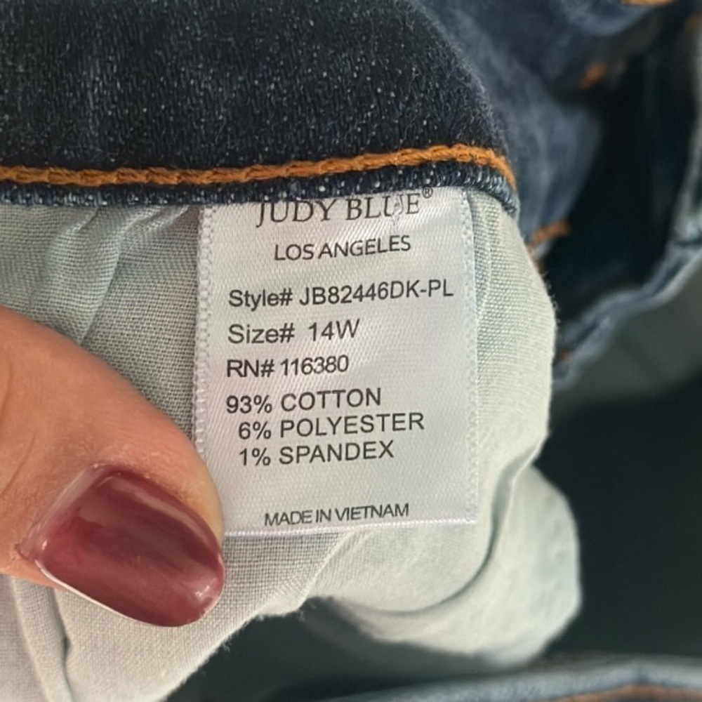 Judy Blue Jeans Womens Size 14 Blue Hem Distressed Denim Preppy - Picture 4 of 4